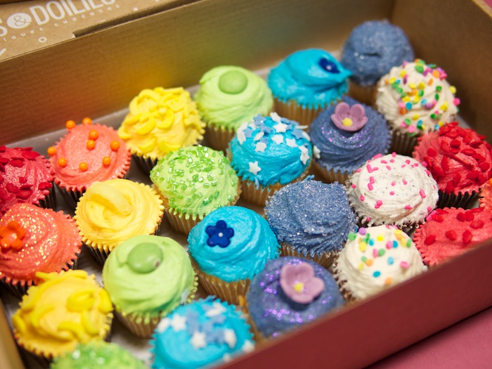 Rainbow-cupcakes-4.jpg